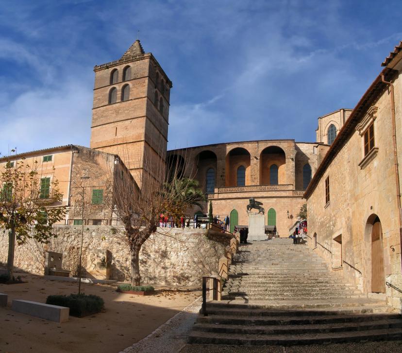 Sineu – Market Town image 1