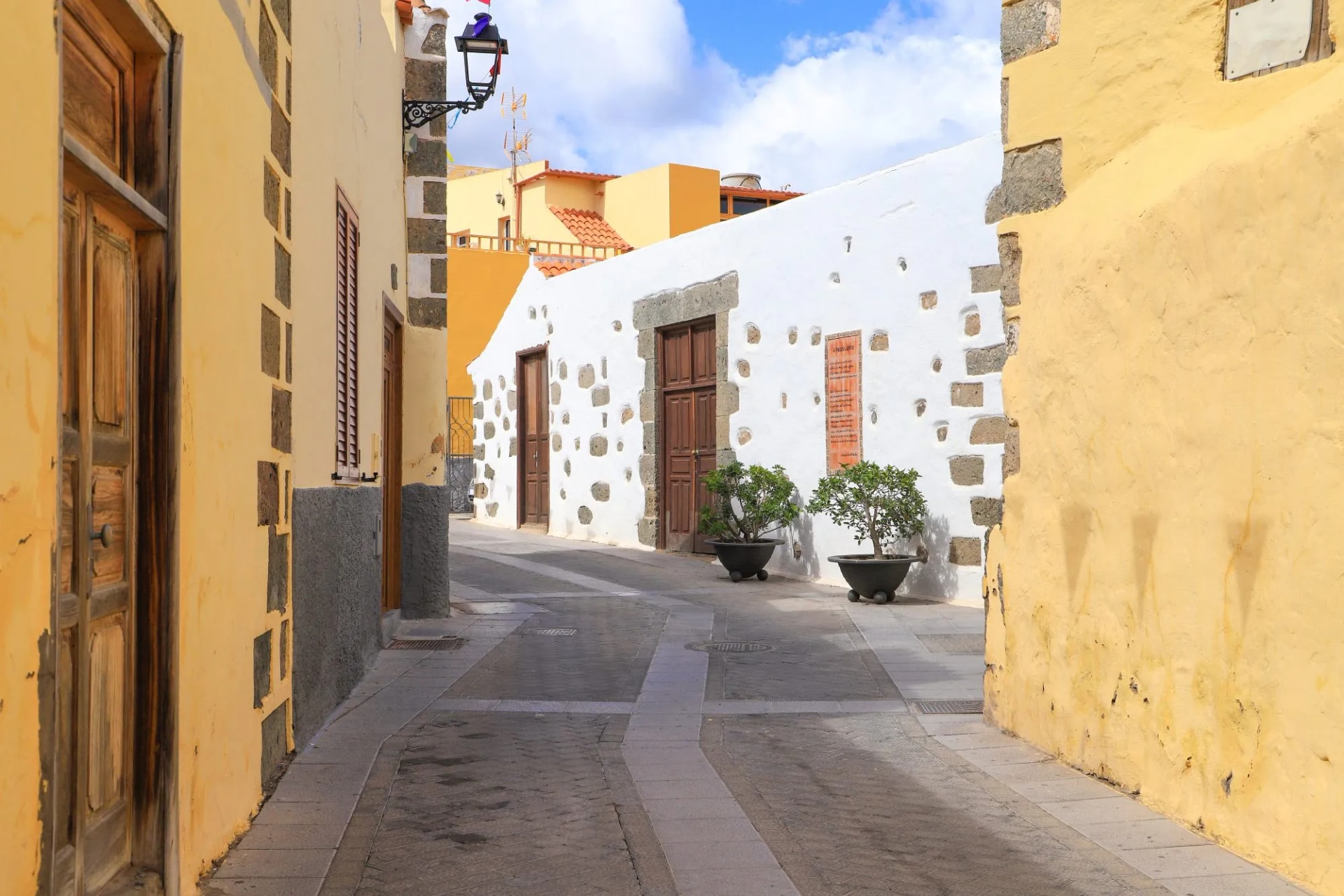 Alley in Aguimes