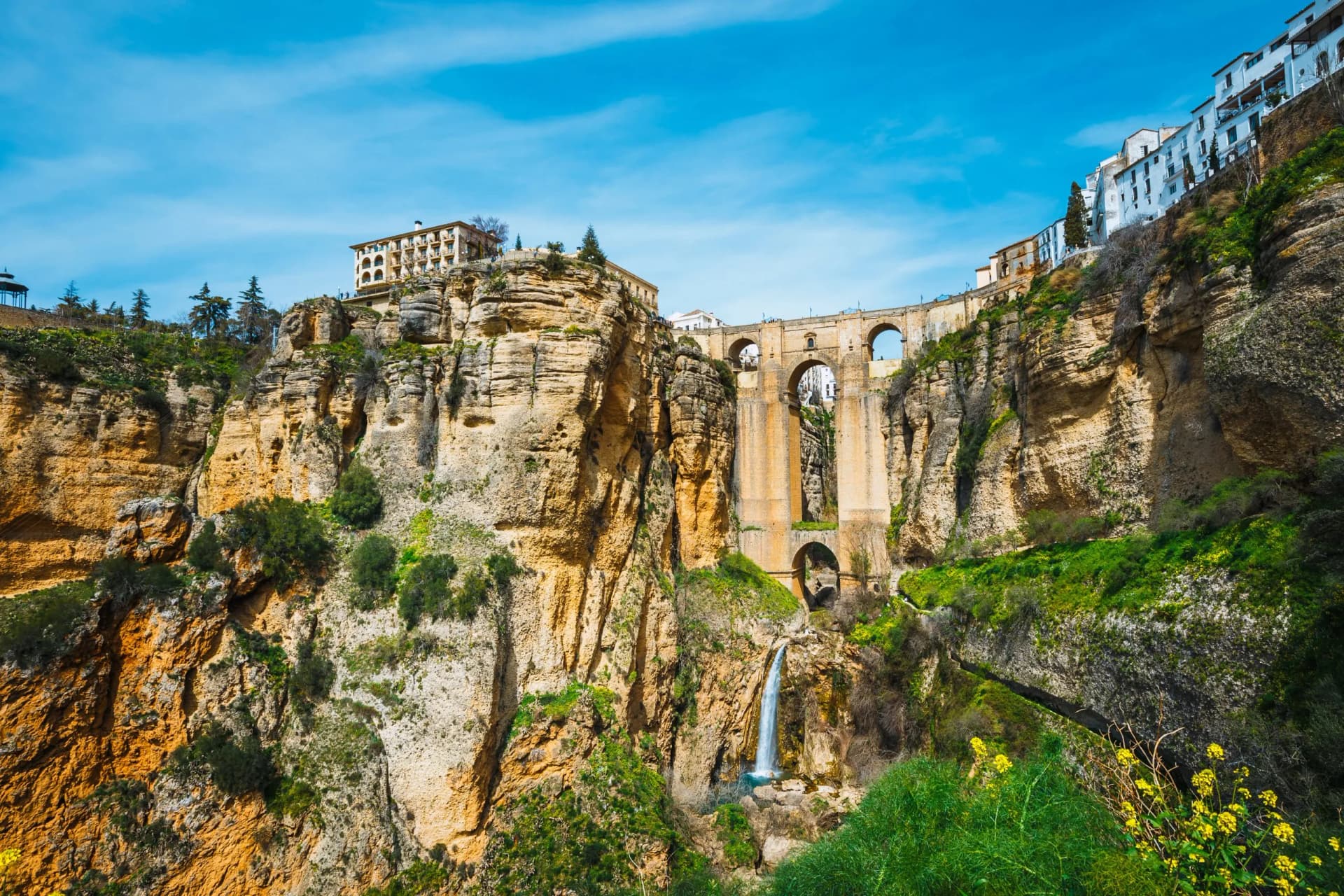 el tajo canyon bridge ronda