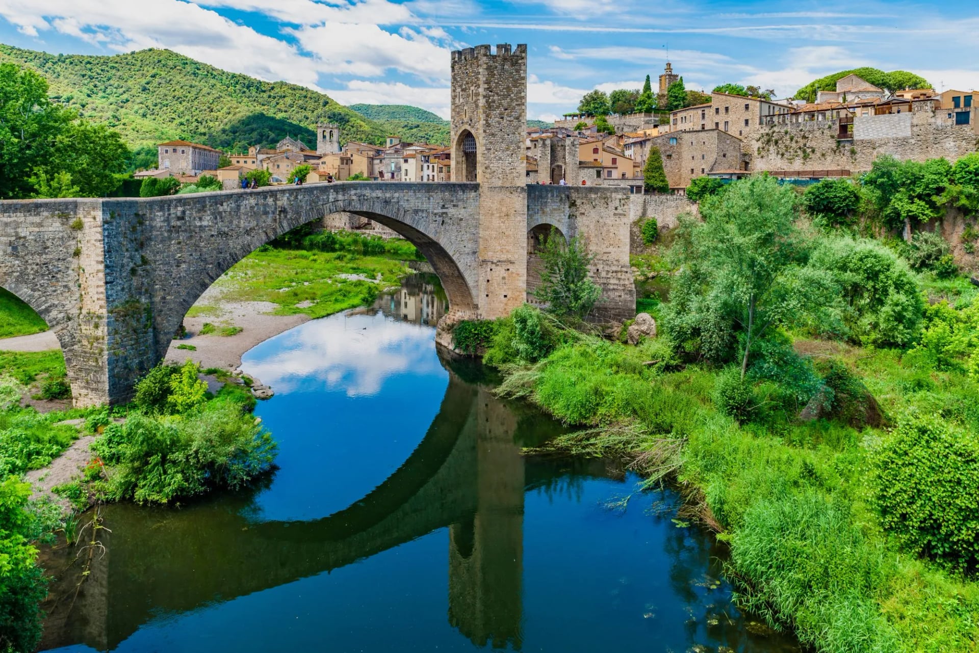 besalu