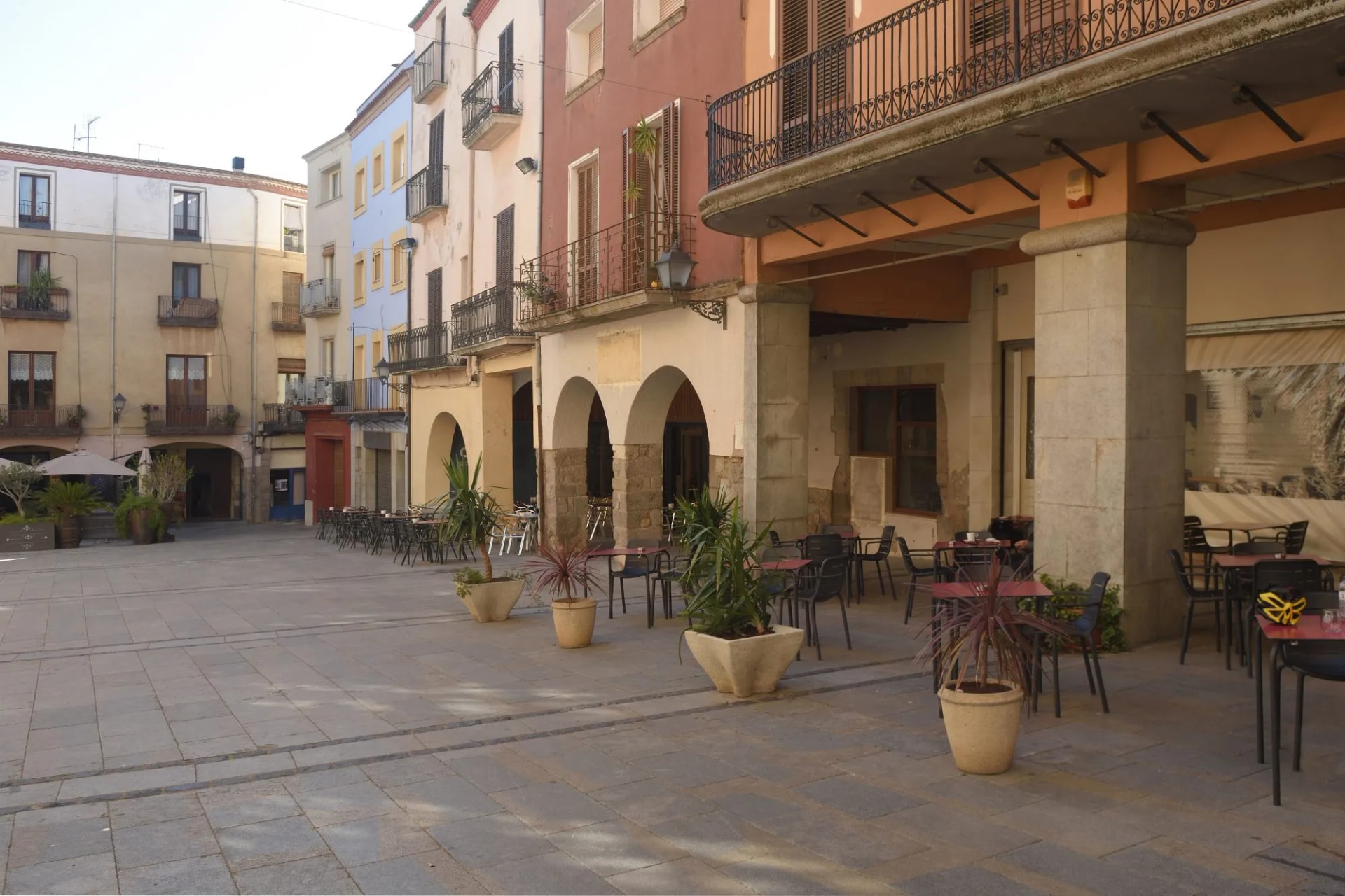 old town of Castello d’Empuries, girona