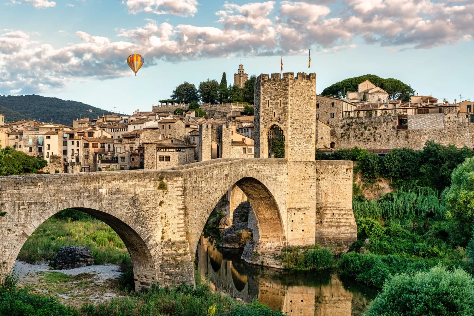 besalu view