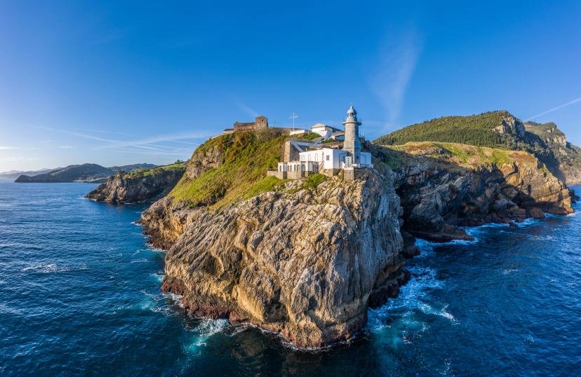 Santa Catalina Lighthouse image 1