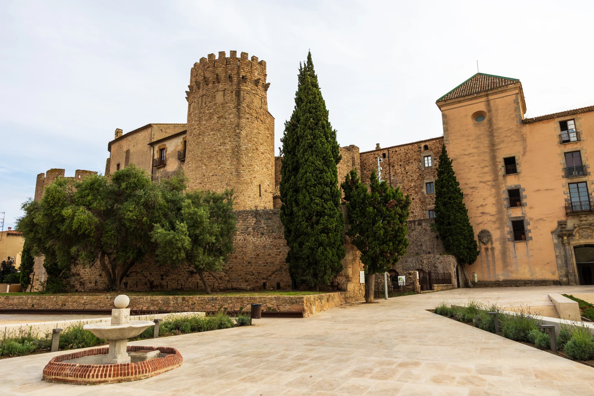 Monastery of Sant Feliu de Guíxols
