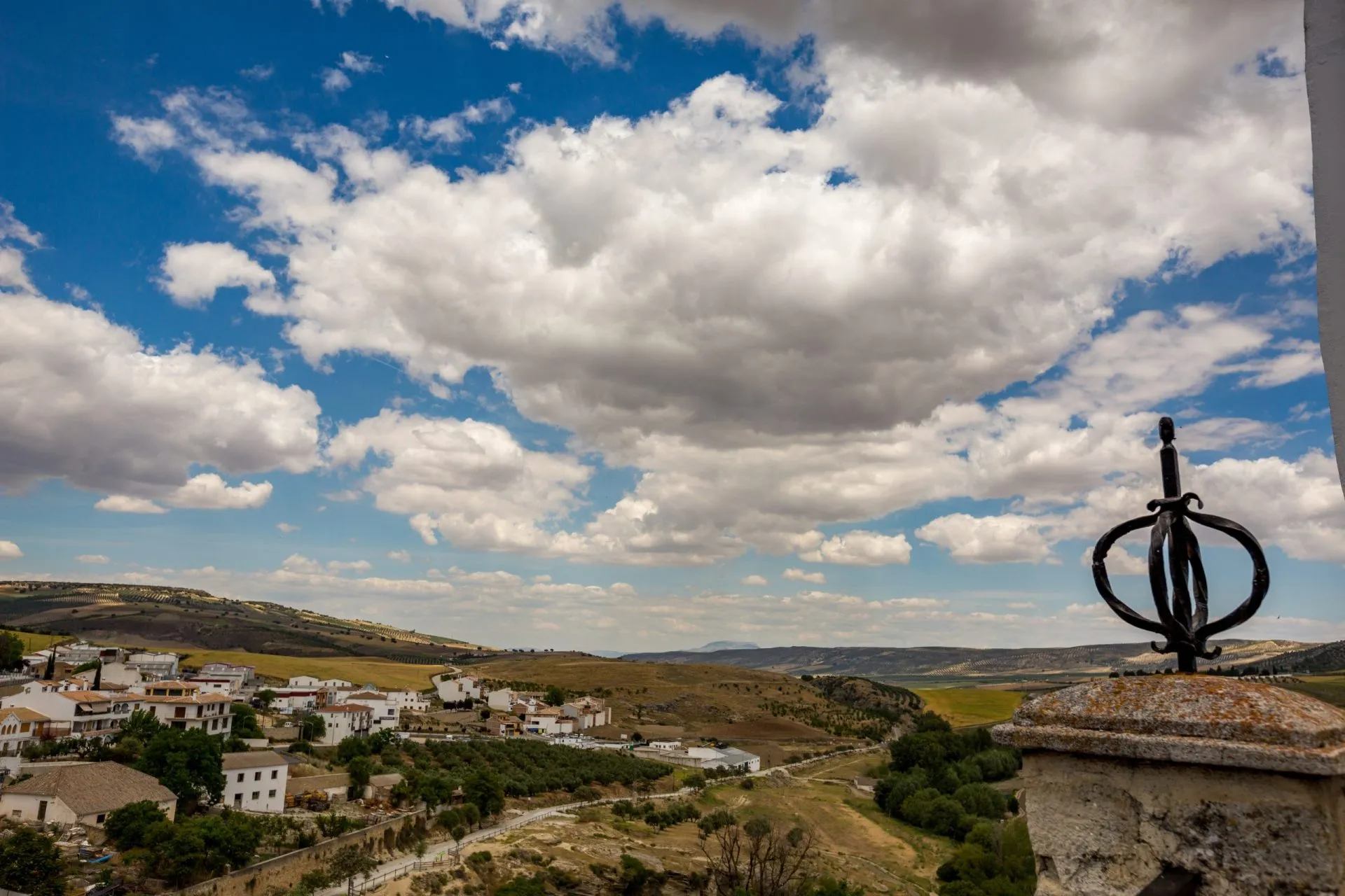 Elevated perspective over the valley. Alhama de Granada, Andalusia, Spain.
Beautiful and interesting travel destination in the warm Southern region. Public street view.
