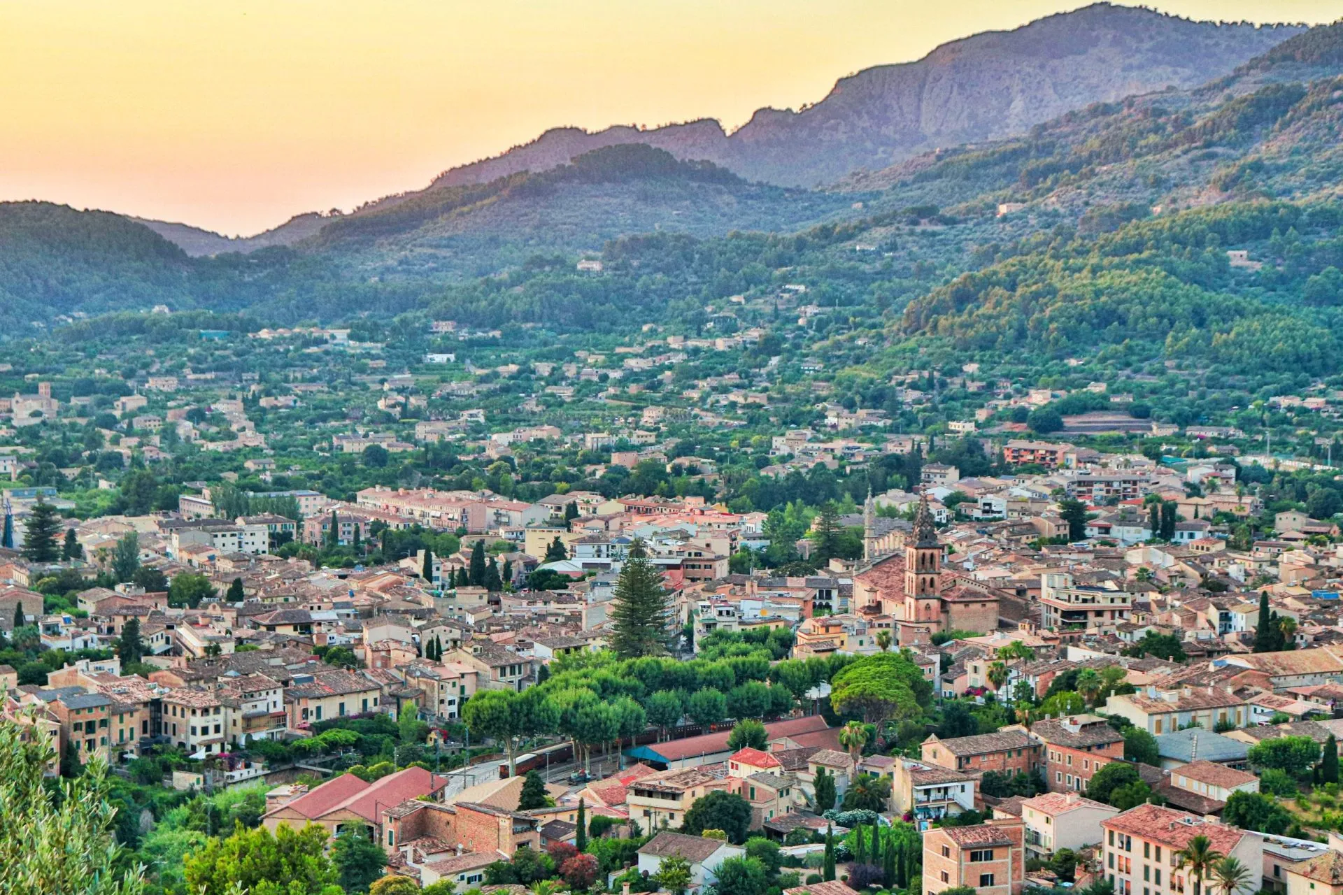 town called soller between mountains